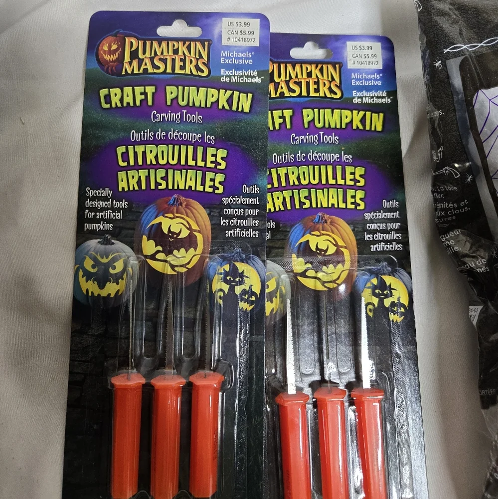 NEW Ashland Pumpkin Masters Halloween decor webs and pumpkin carving tools lot‎